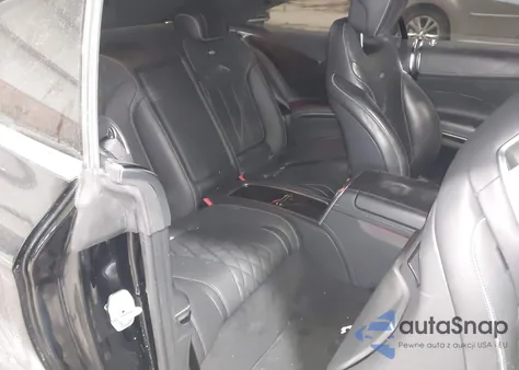 2016 Mercedes-Benz S 550 4Matic z USA, uszkodzony, nr VIN WDDXJ8FB5GA012965